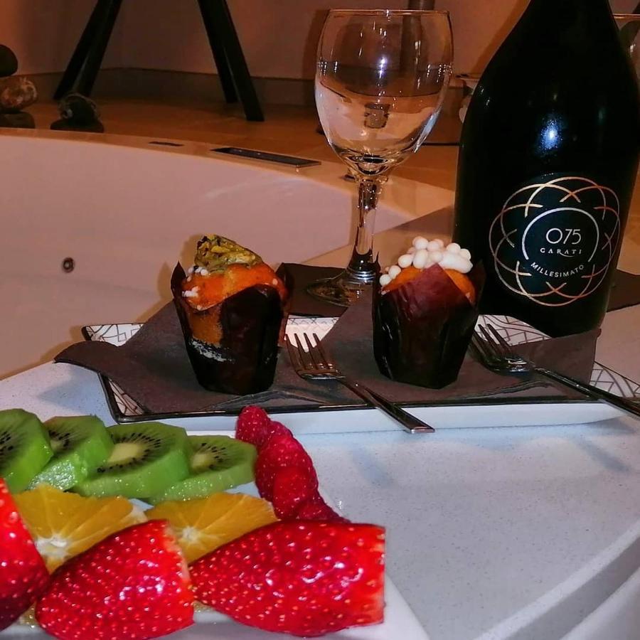 Lux Suite Таранто Экстерьер фото