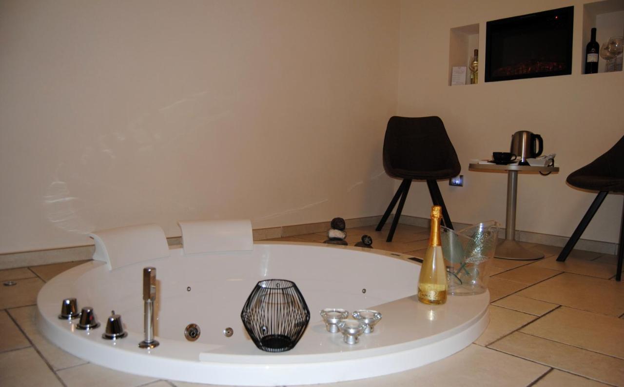Lux Suite Таранто Экстерьер фото