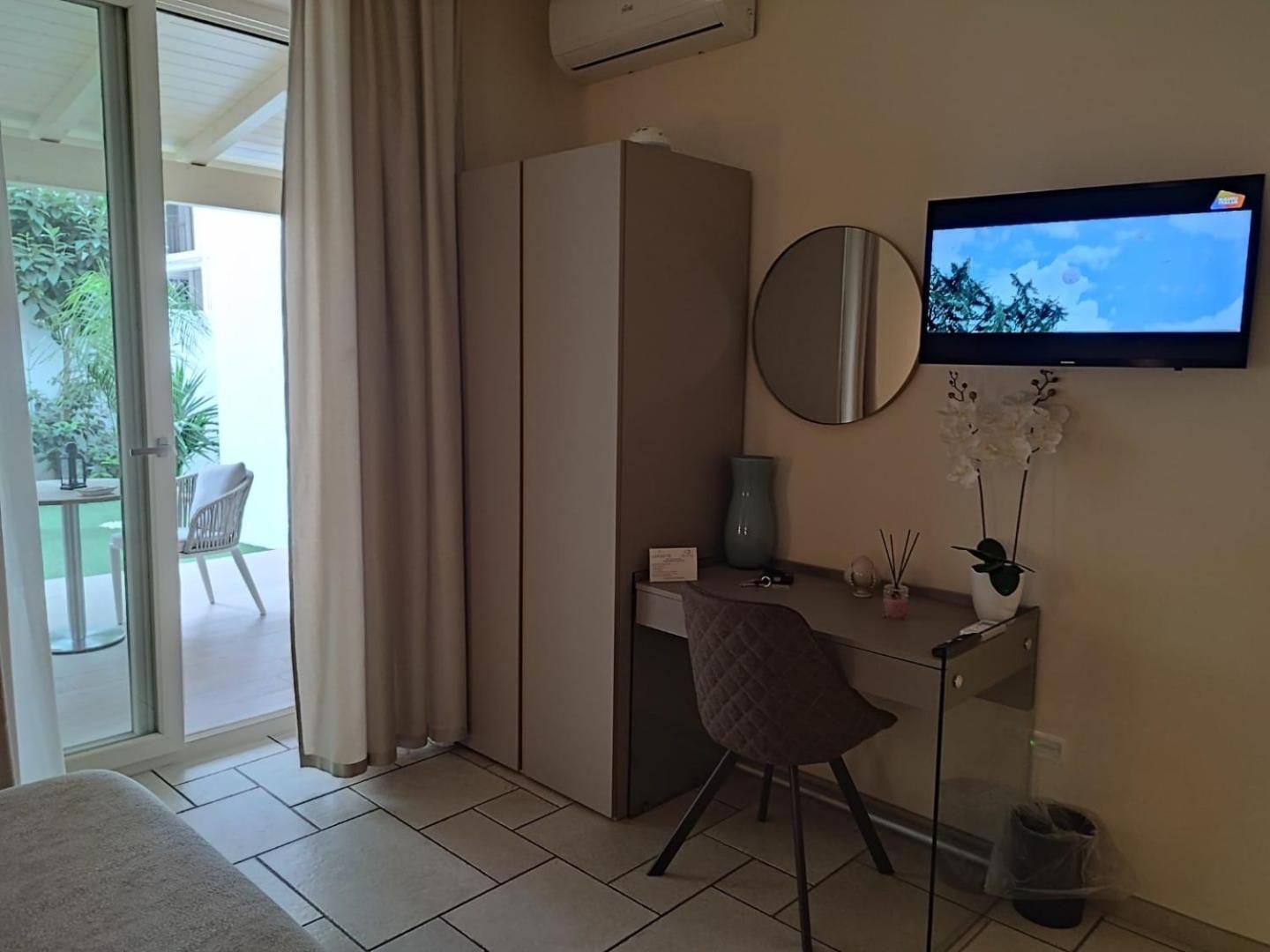 Lux Suite Таранто Экстерьер фото